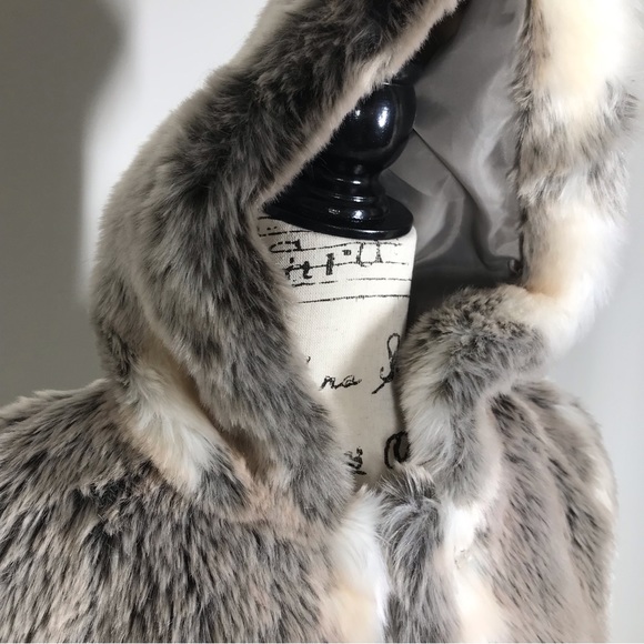 Y2K Aeropostale Faux Fur Button Down Hooded Coat Jacket - Picture 5 of 9